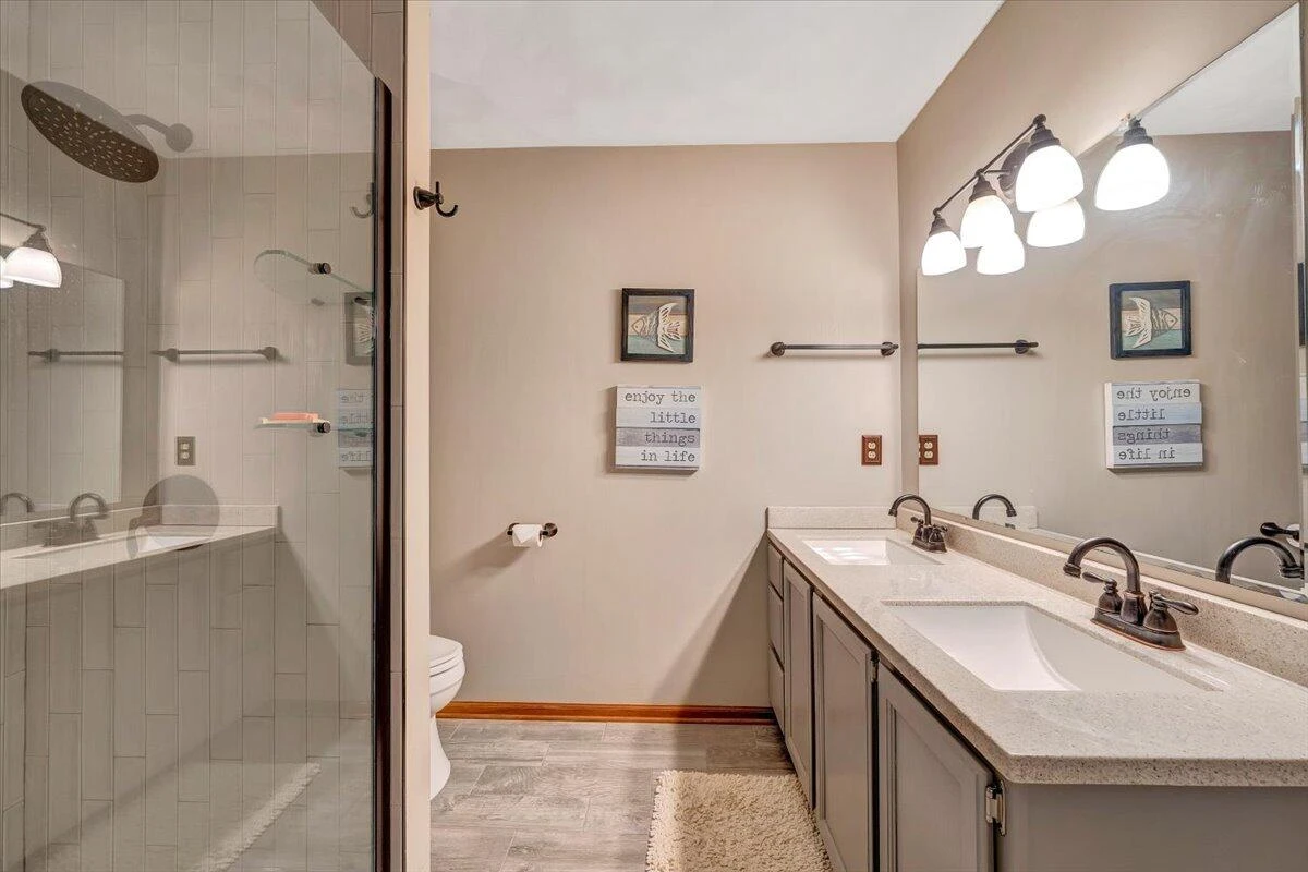 1101 ANGELA CT - Photo 31