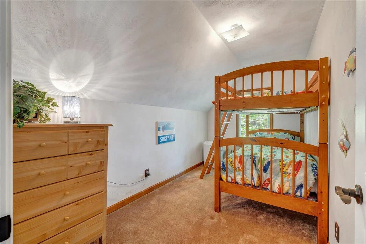1101 ANGELA CT - Photo 32