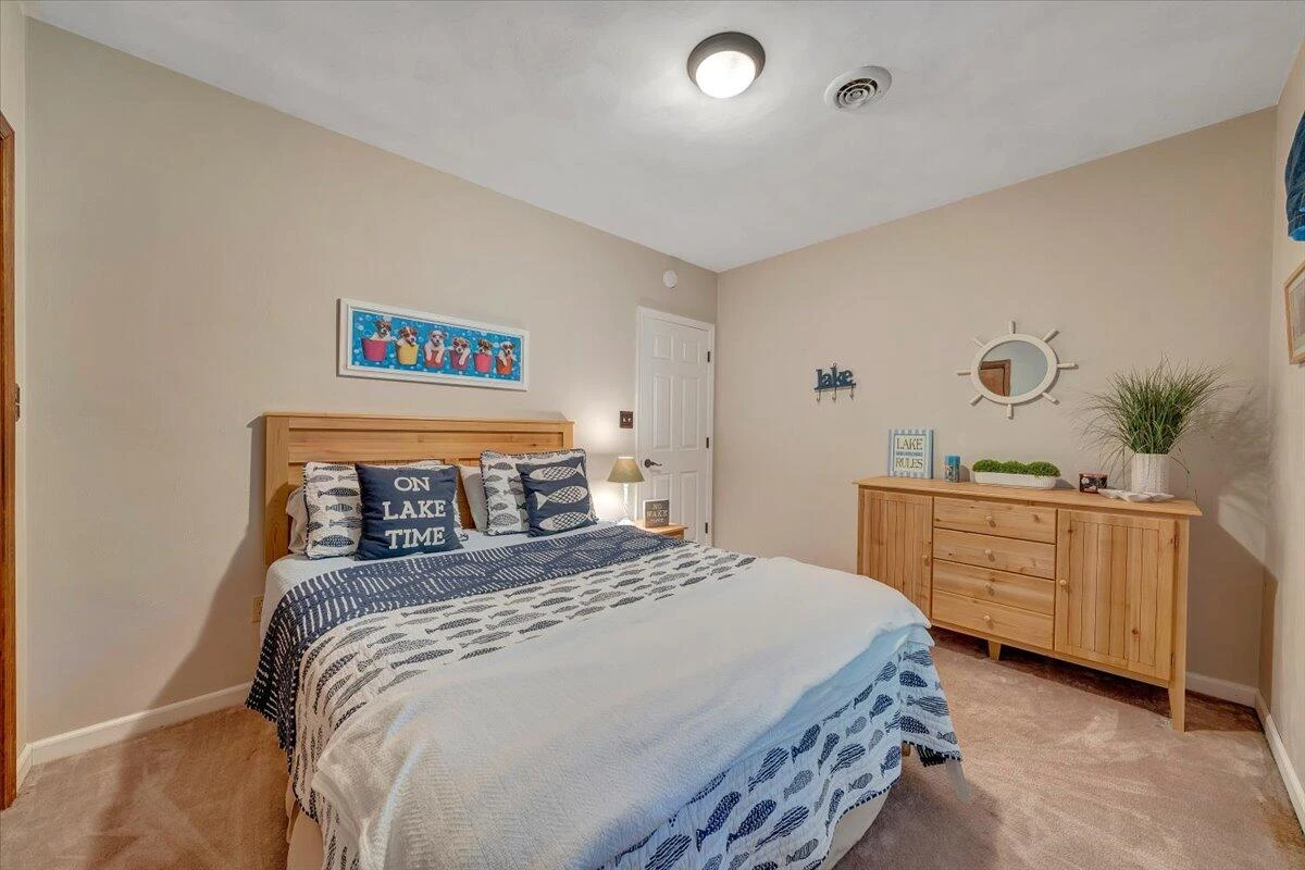 1101 ANGELA CT - Photo 40
