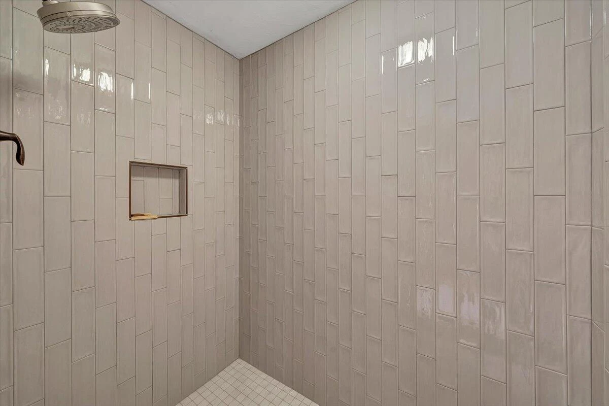 1101 ANGELA CT - Photo 42