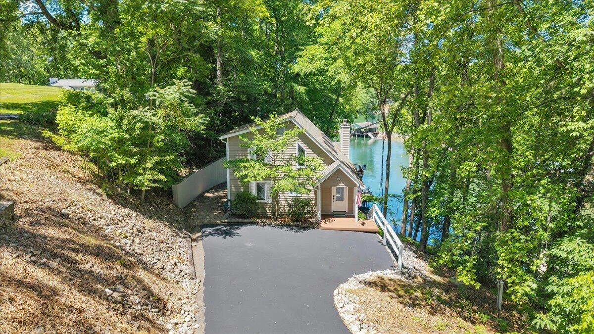 1101 ANGELA CT - Photo 58