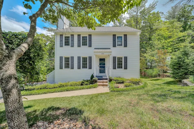 4555 Summerset DR