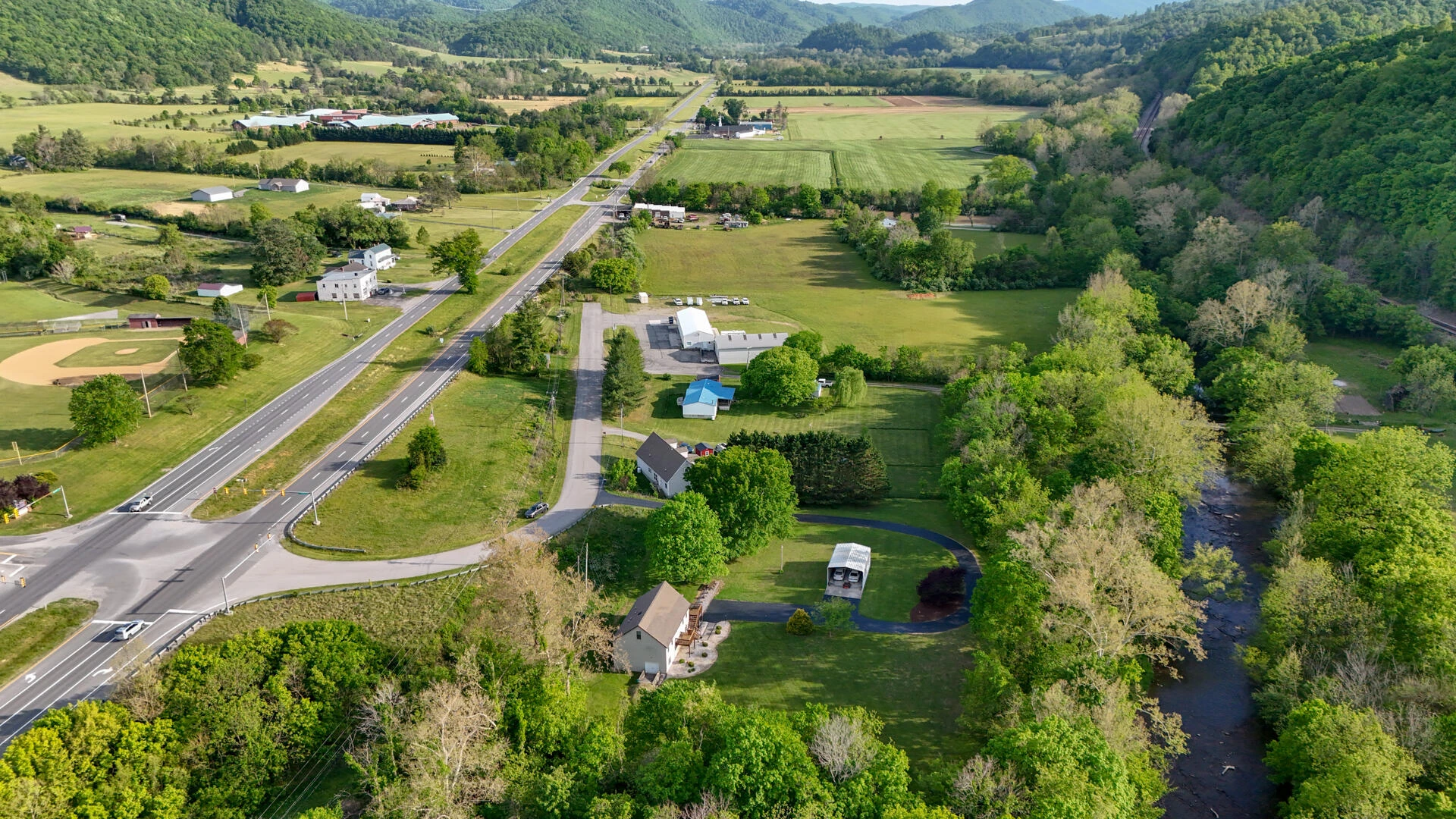 8796 Roanoke RD - Photo 39
