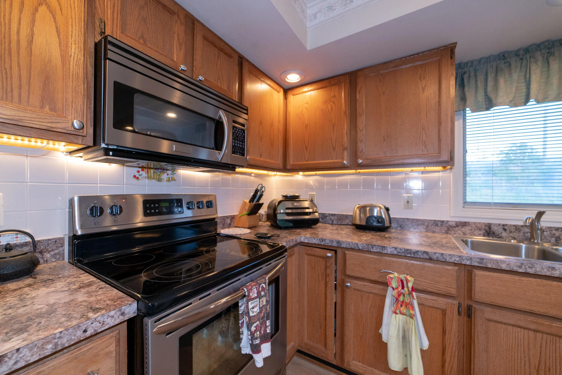 8796 Roanoke RD - Photo 7