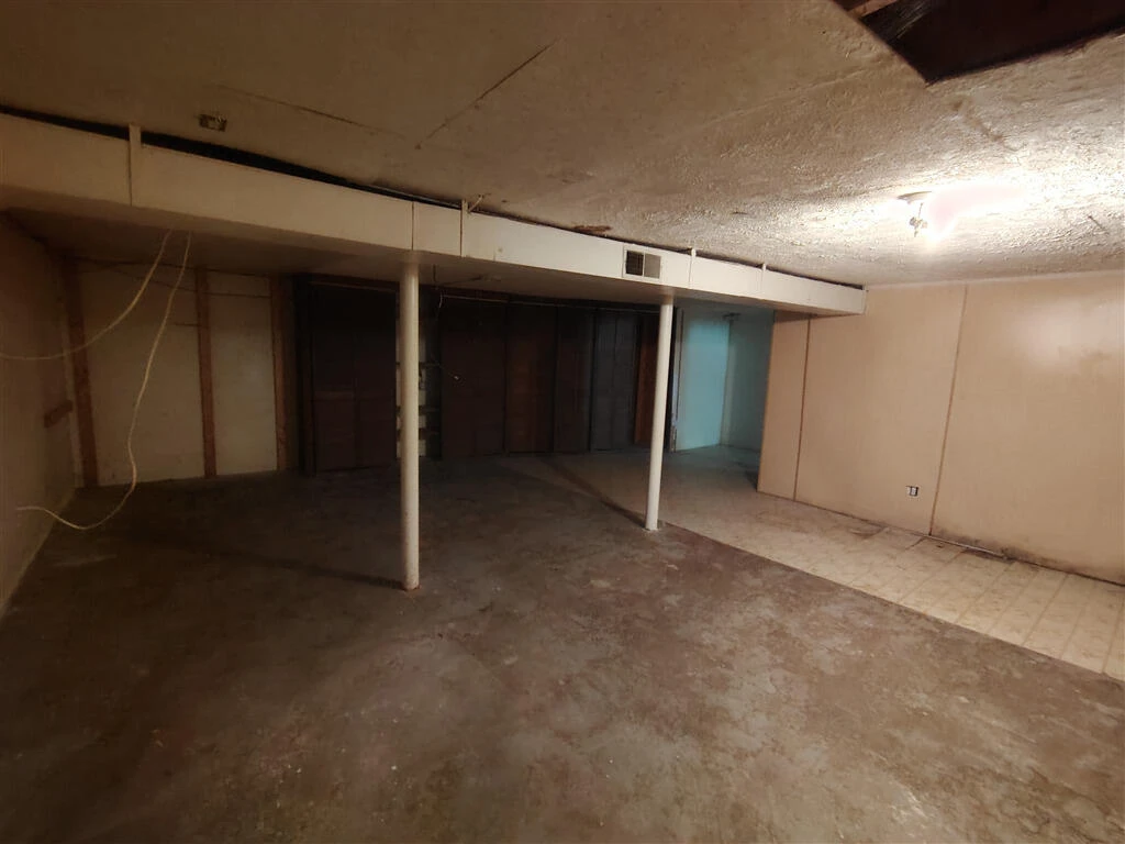 5031 Showalter RD - Photo 14