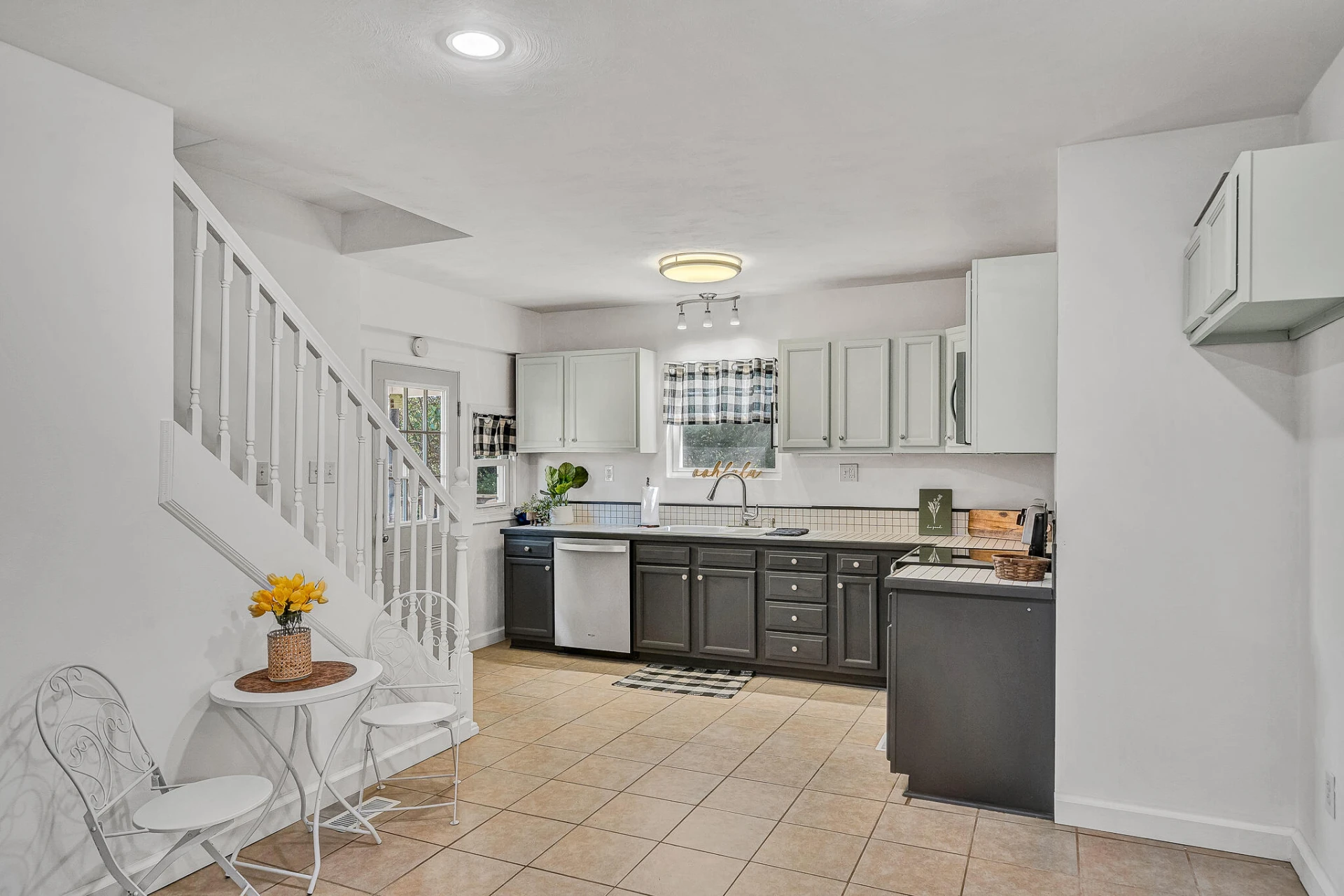 5122 Willis ST - Photo 10