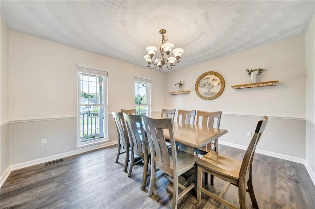 692 Brookfield LN - Photo 11