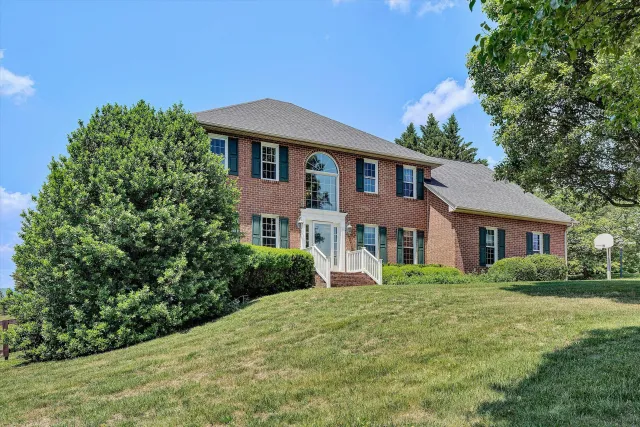 341 Sommersby LN, Troutville, VA, 24175
