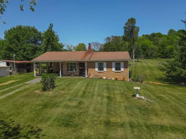 404 Baker Island RD, Max Meadows, VA, 24360