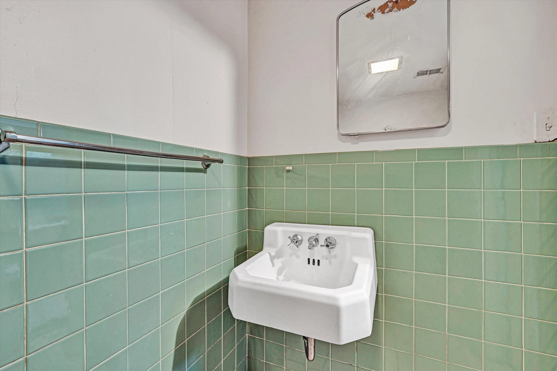2222 Sewell LN - Photo 69