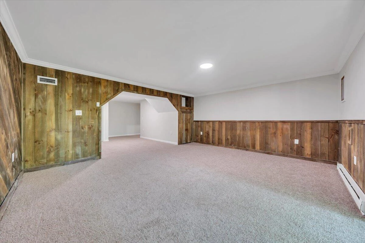 2952 Tree Swallow RD - Photo 29