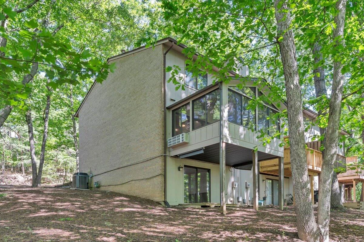 2952 Tree Swallow RD - Photo 34