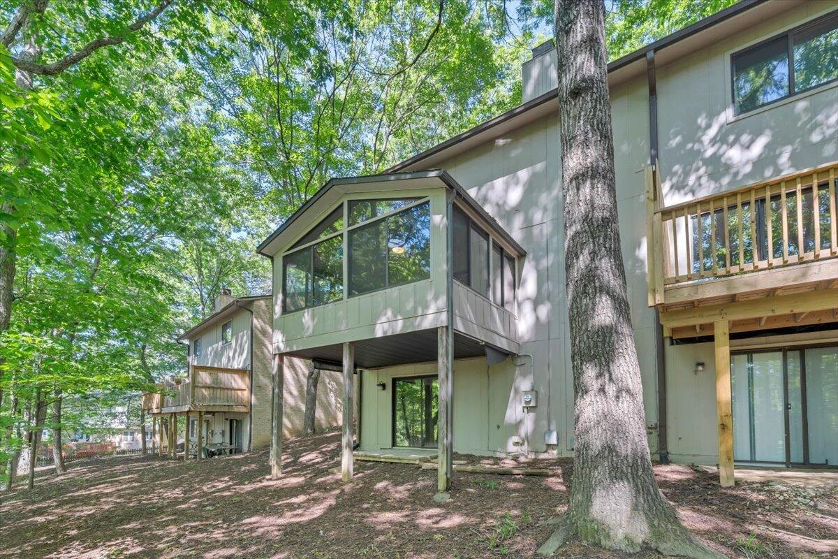 2952 Tree Swallow RD - Photo 35