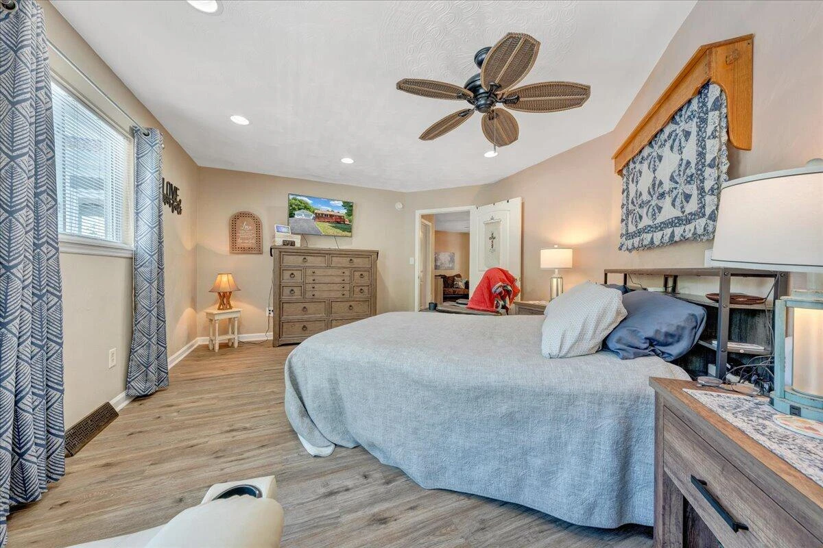 90 Berkshire CIR - Photo 15