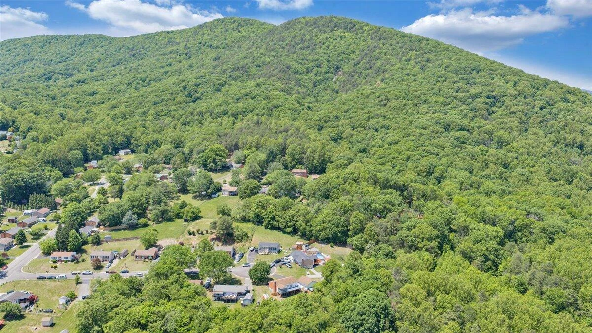 90 Berkshire CIR - Photo 47
