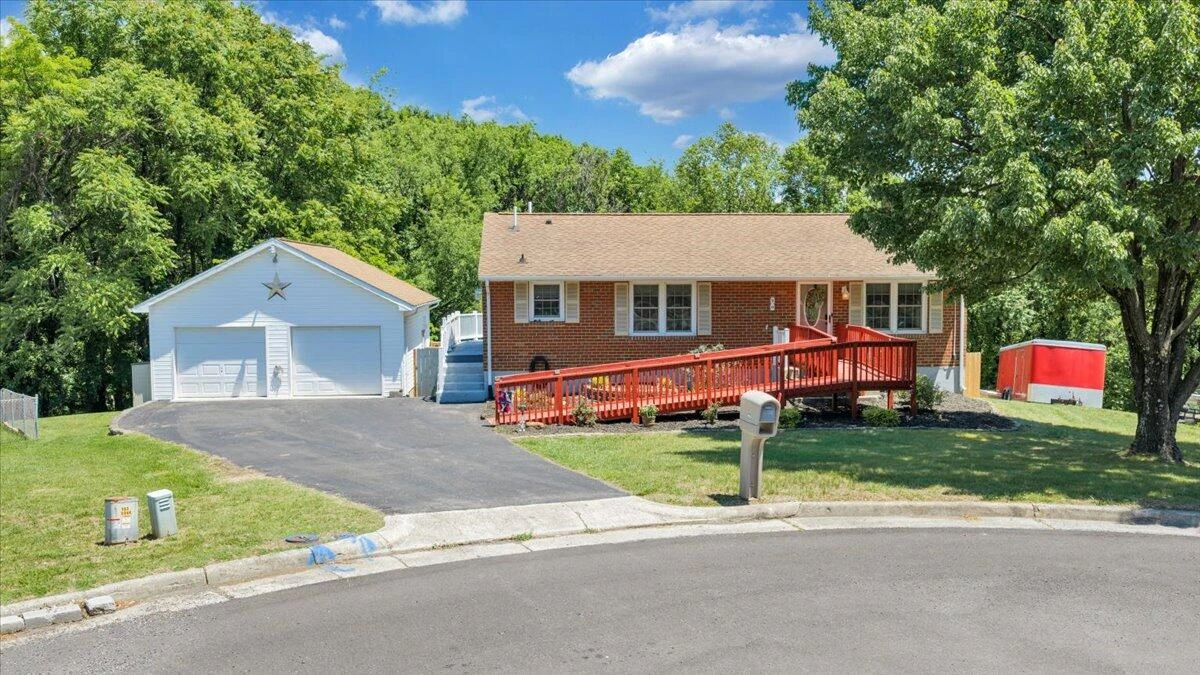 90 Berkshire CIR - Photo 49