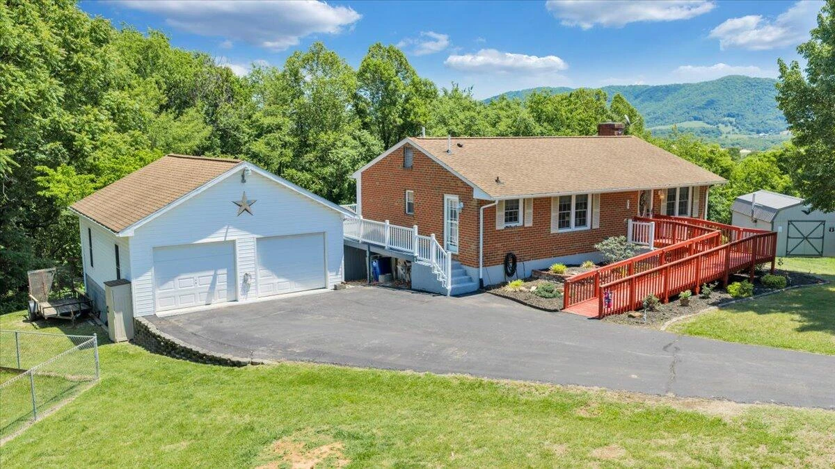 90 Berkshire CIR - Photo 50
