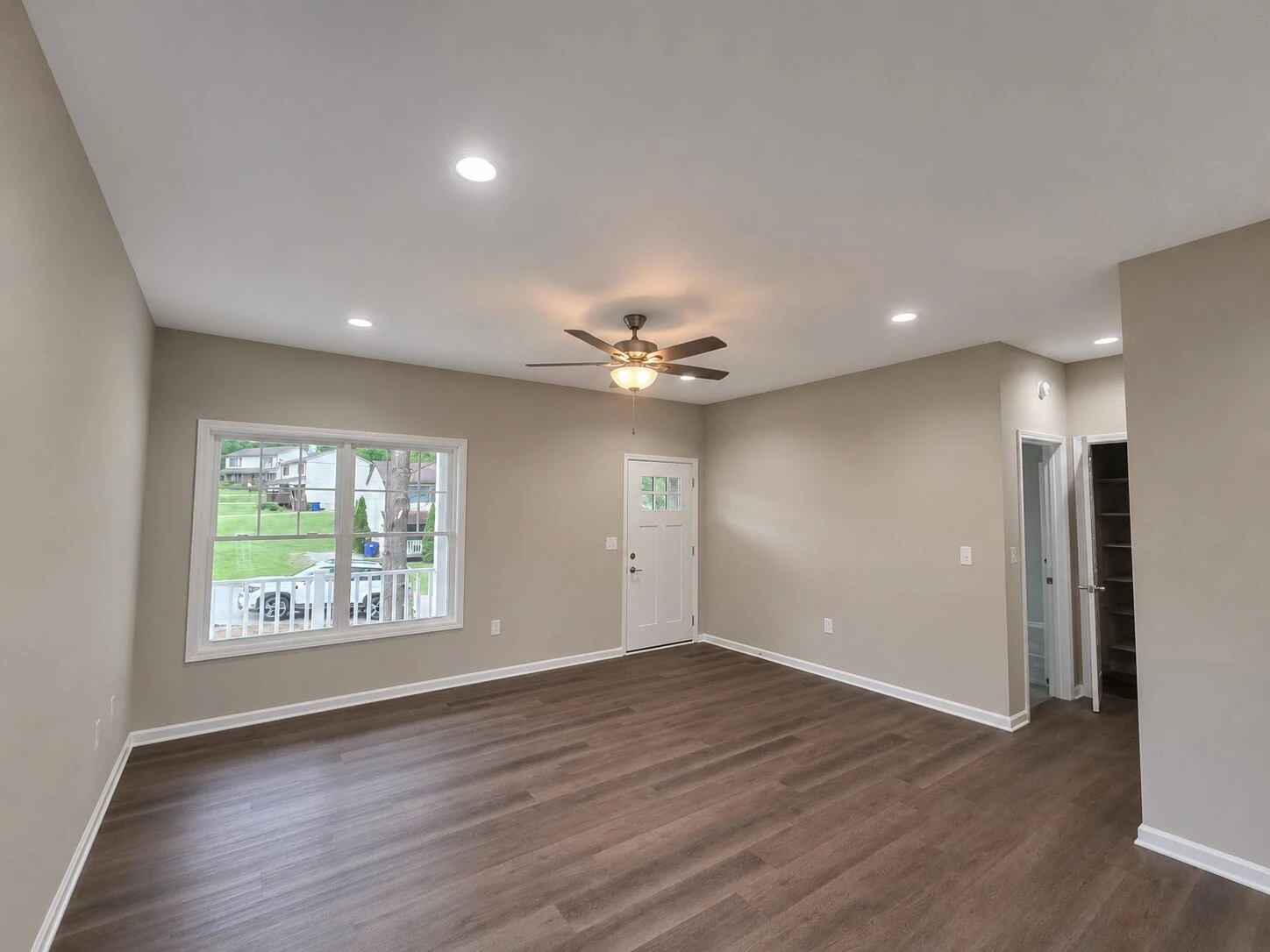 1155 Plum ST - Photo 11