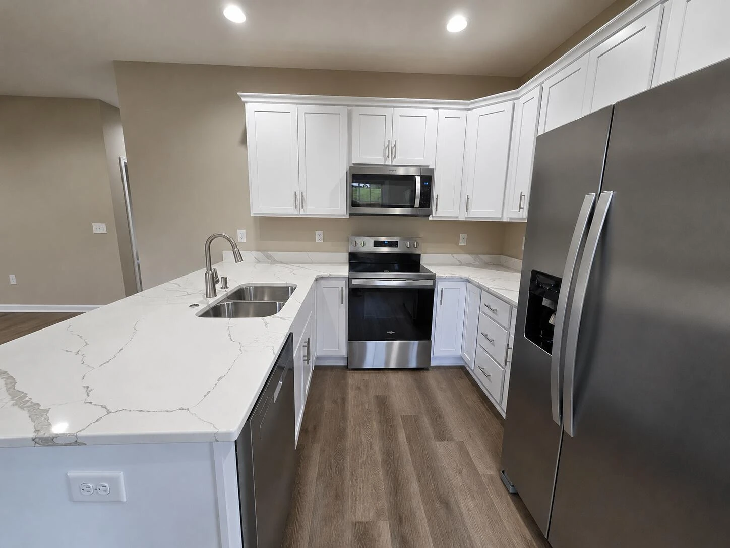 1155 Plum ST - Photo 15