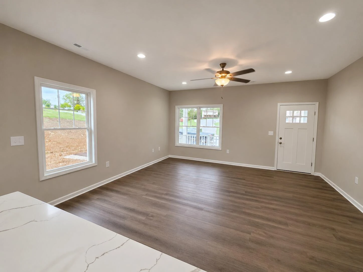 1155 Plum ST - Photo 8