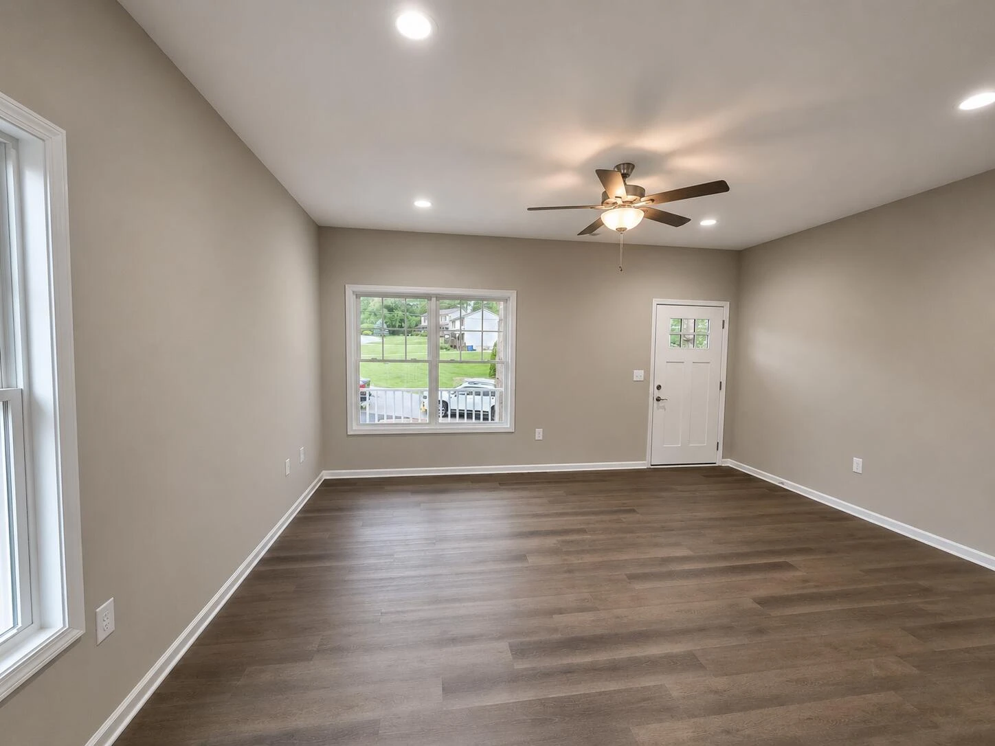 1155 Plum ST - Photo 9