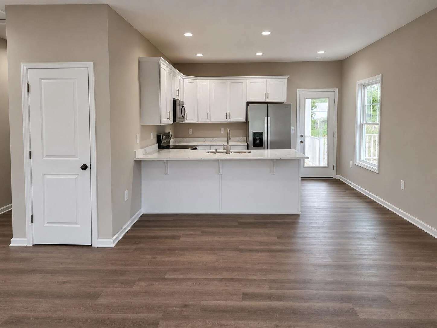 1155 Plum ST - Photo 10