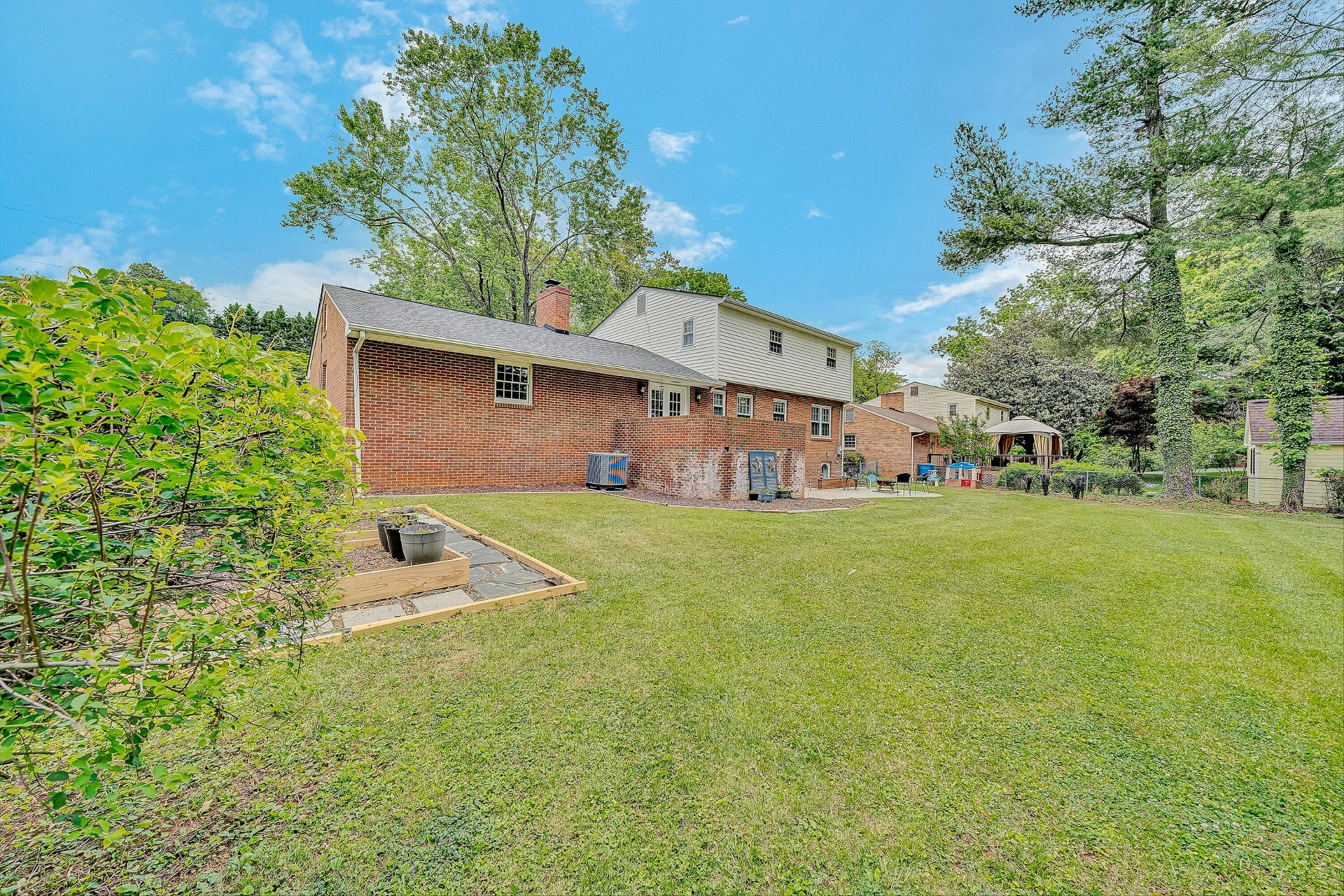 3416 Grandin RD - Photo 47