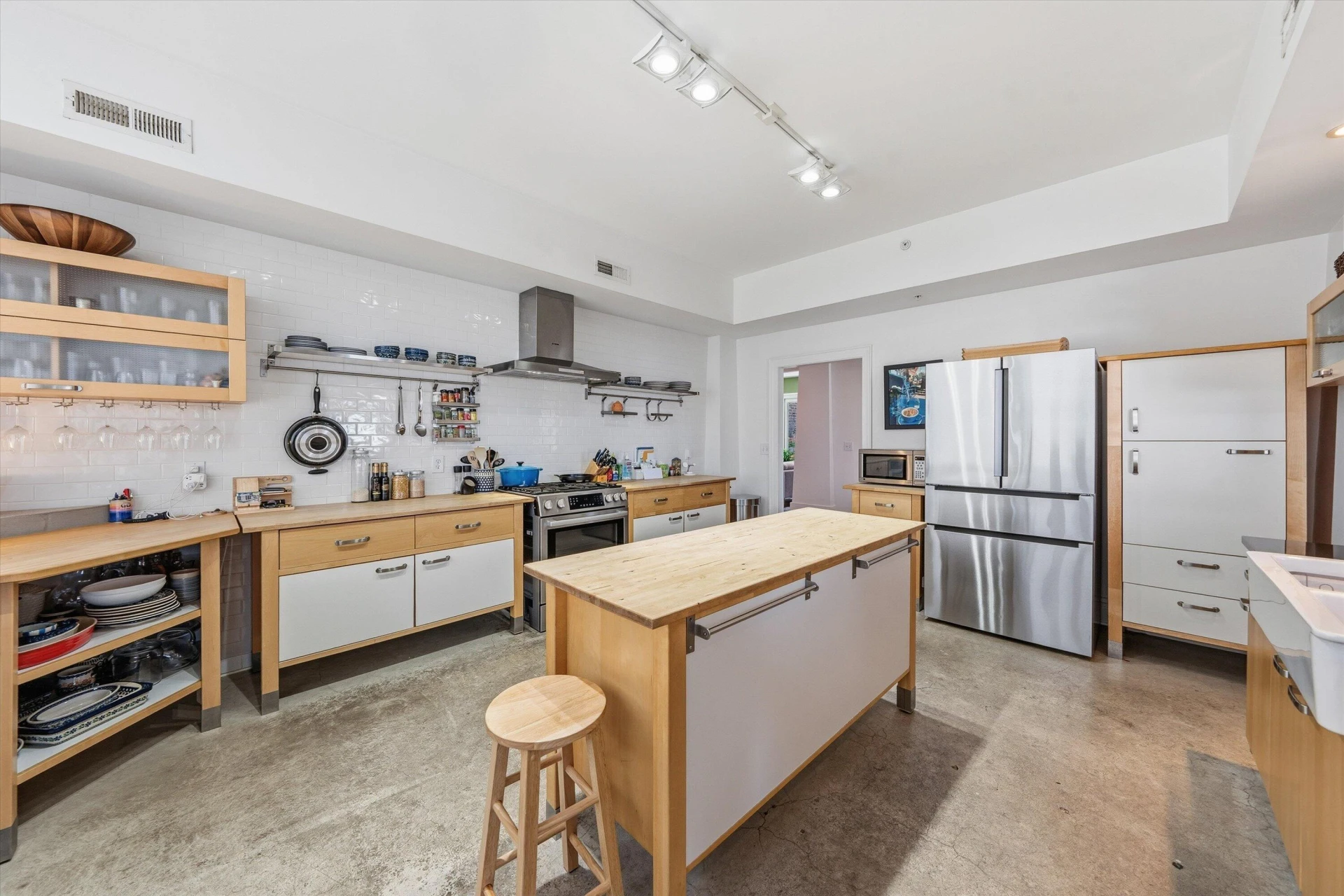 102 Campbell AVE #UNIT 4 - Photo 16