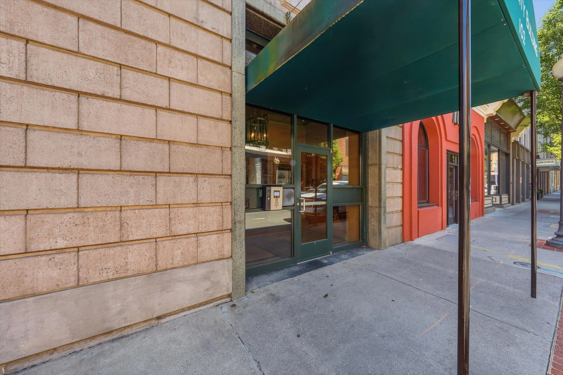 102 Campbell AVE #UNIT 4 - Photo 3