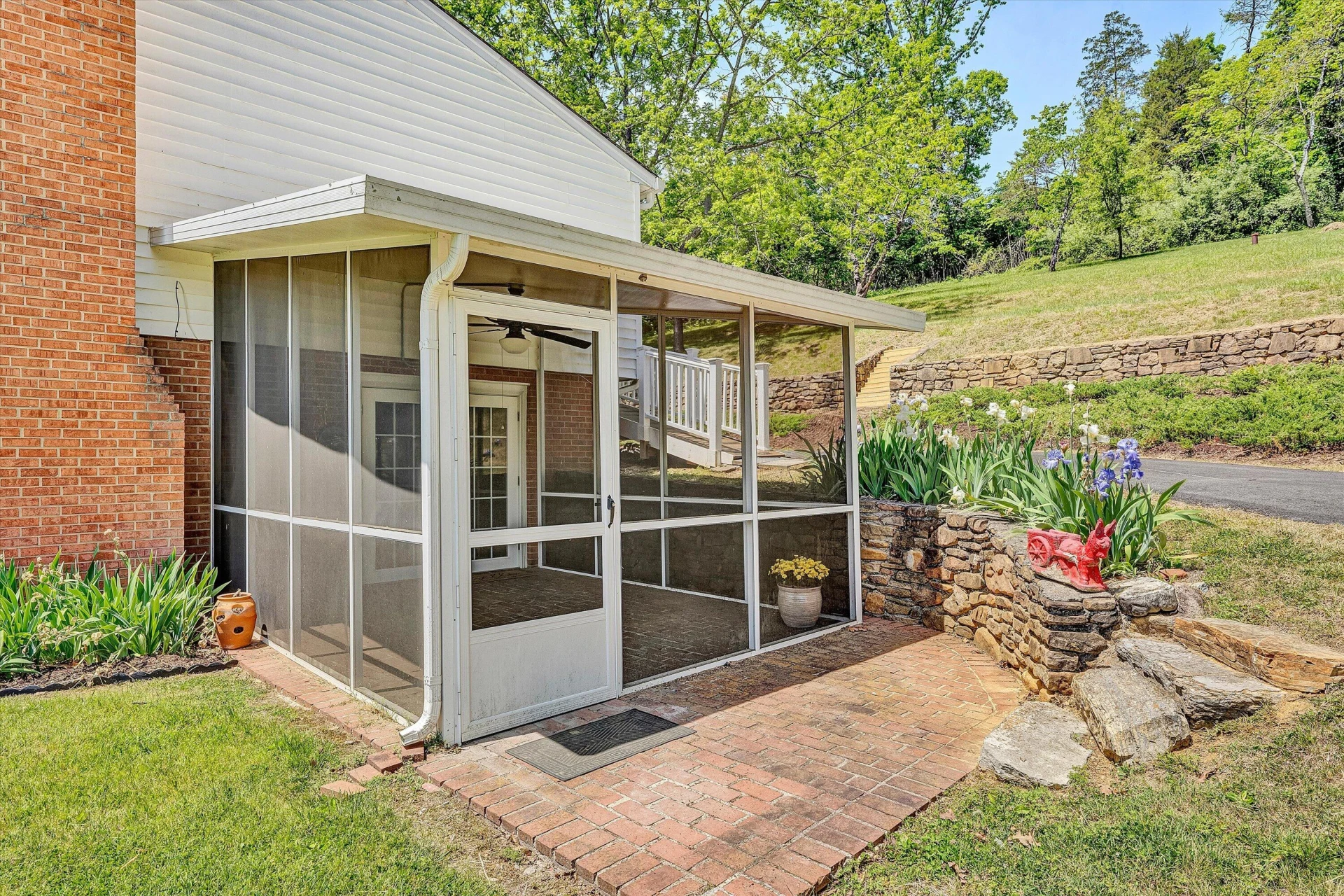 133 Kelsey WAY - Photo 36
