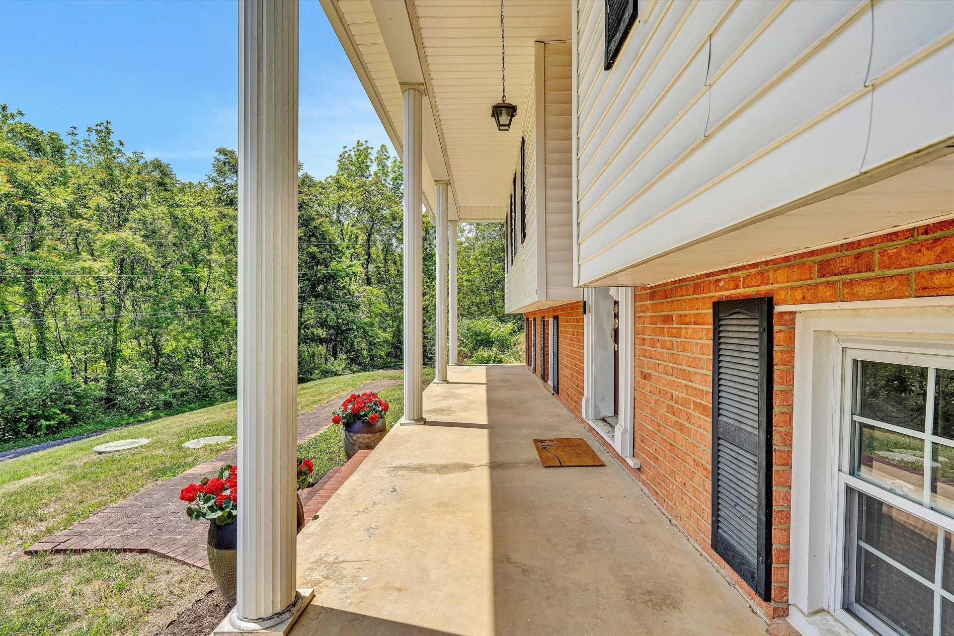 133 Kelsey WAY - Photo 8