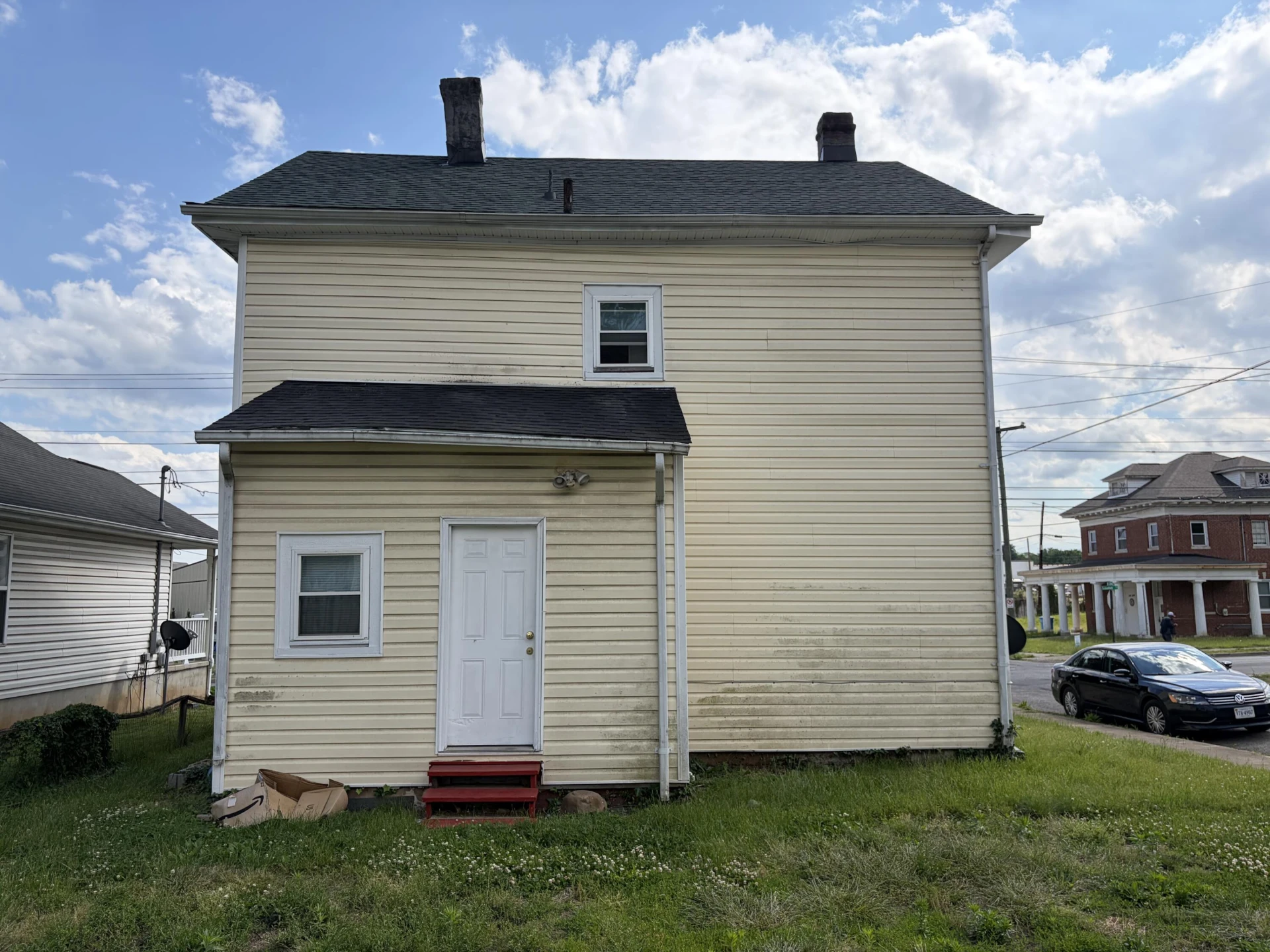 1131 Loudon AVE - Photo 2