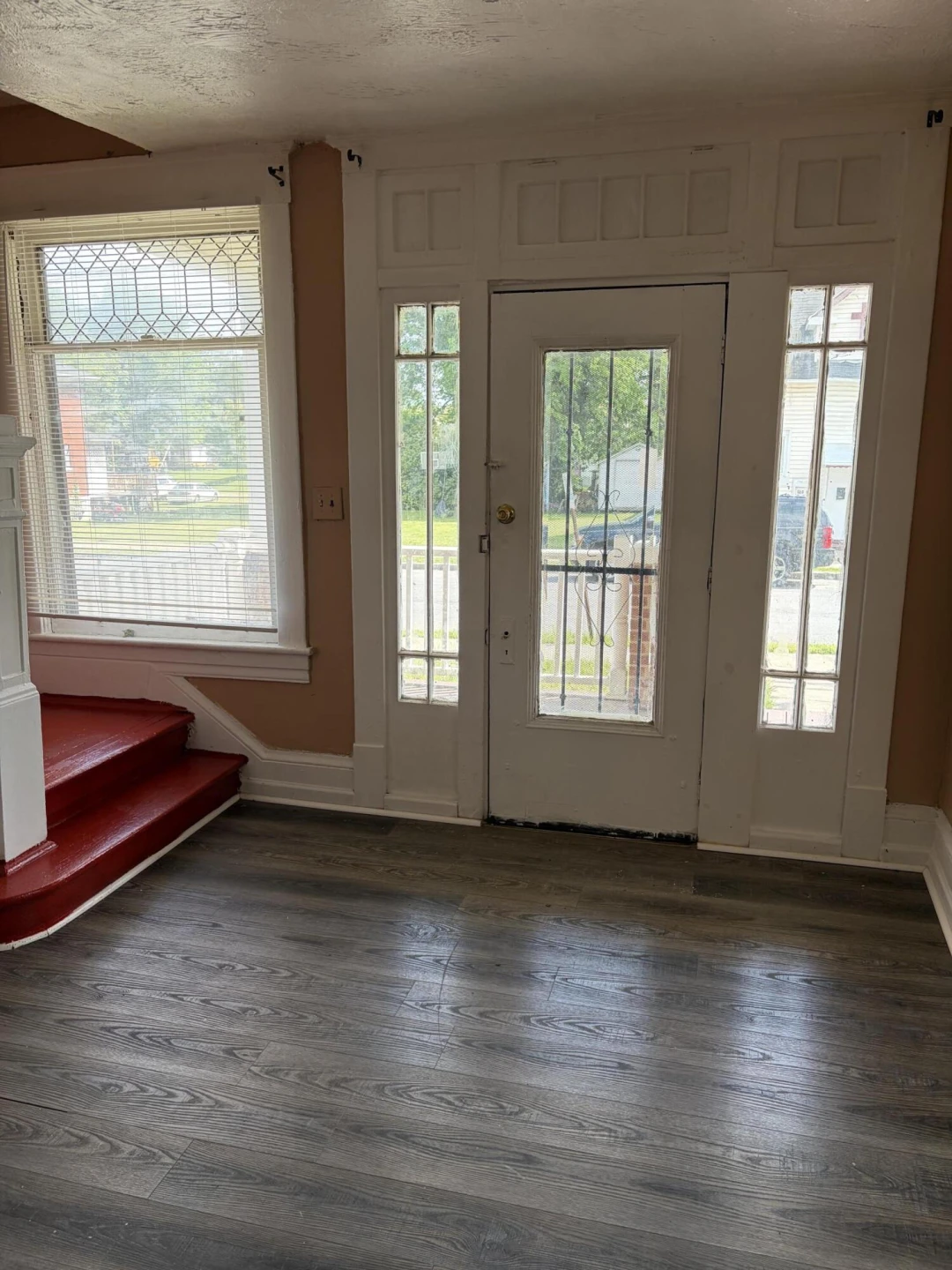 1131 Loudon AVE - Photo 5