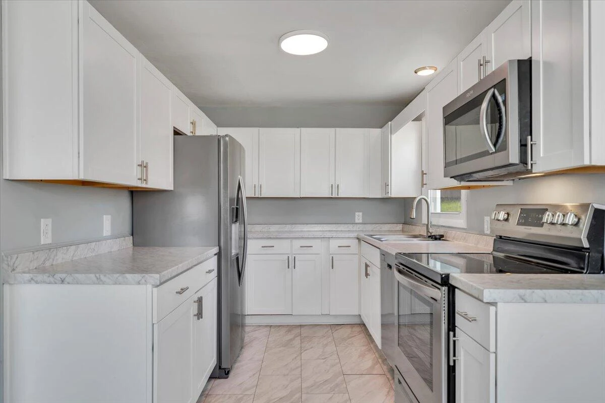 2416 Shull RD - Photo 10
