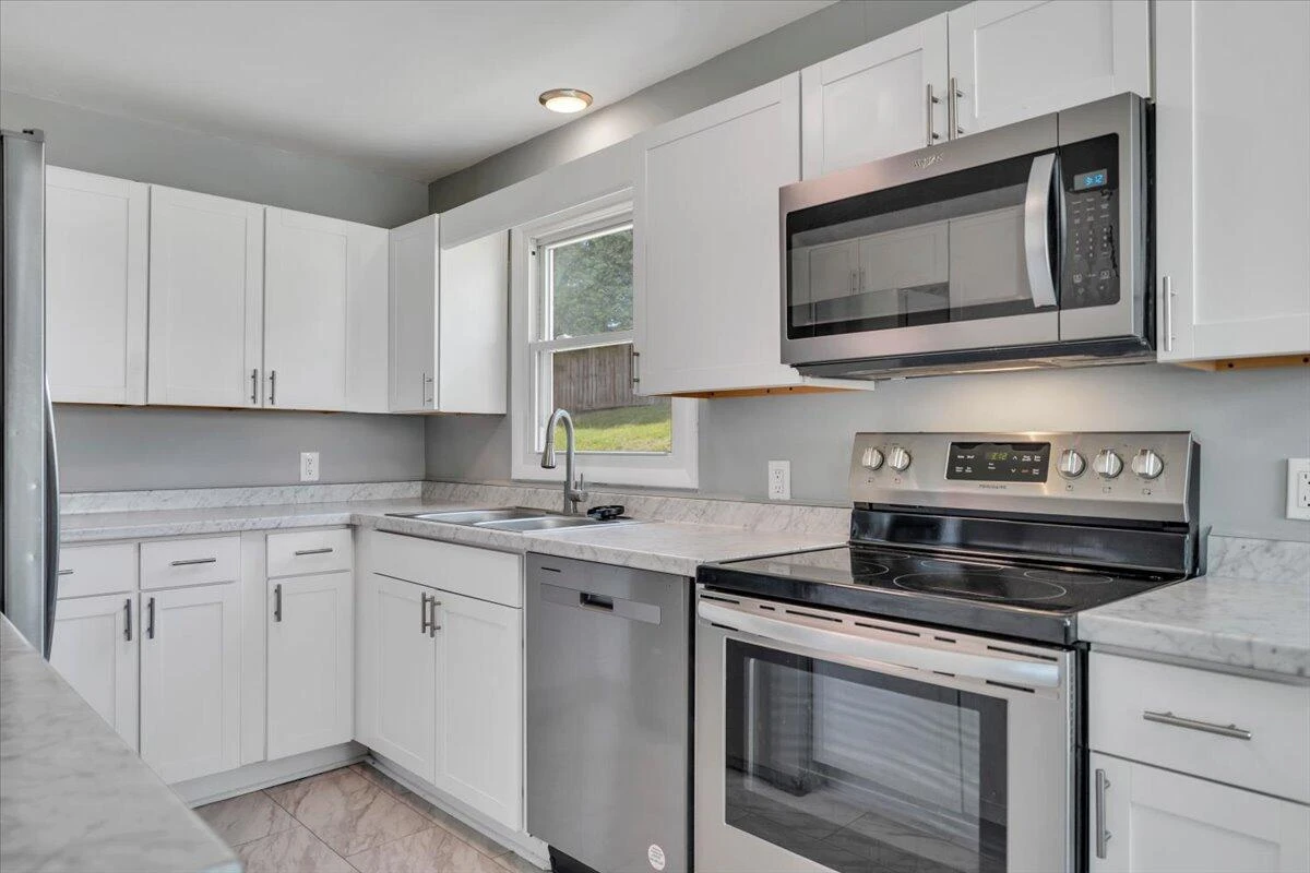 2416 Shull RD - Photo 11