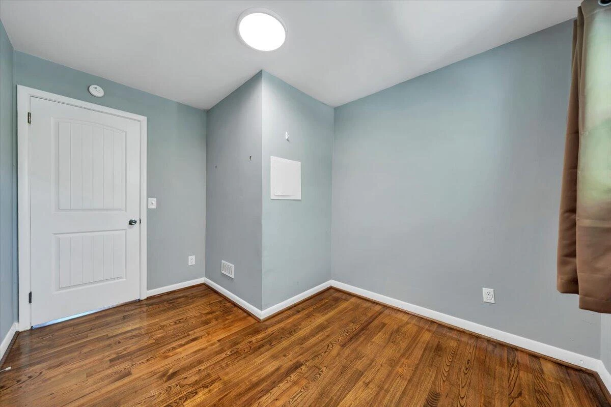 2416 Shull RD - Photo 18