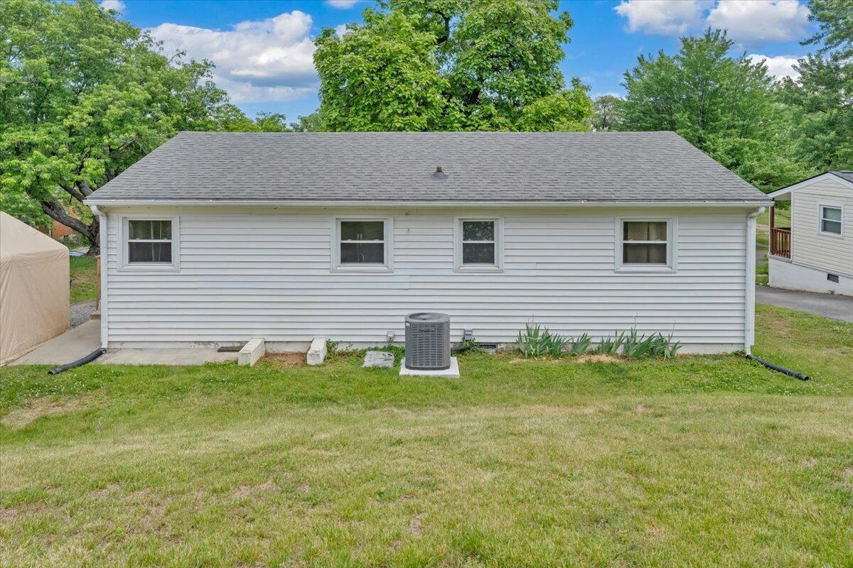 2416 Shull RD - Photo 21