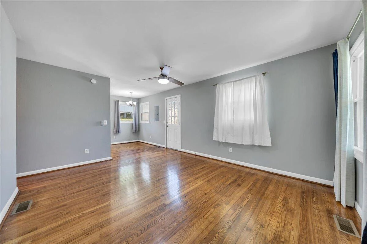 2416 Shull RD - Photo 5