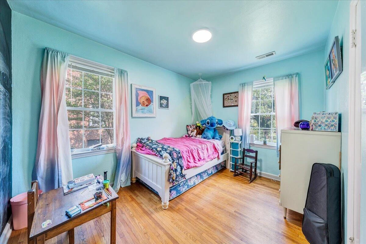 2519 Windsor AVE - Photo 27