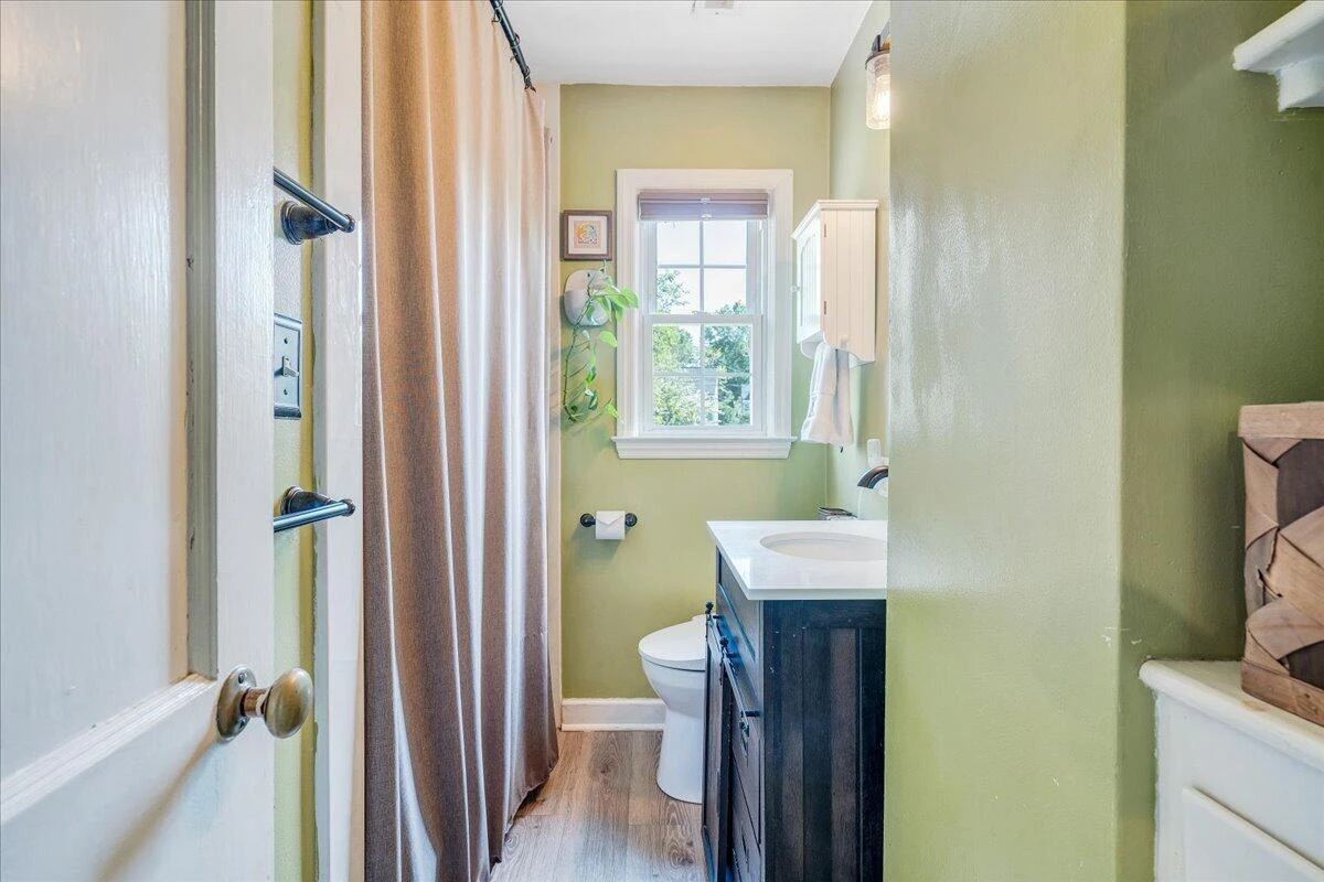 2519 Windsor AVE - Photo 28