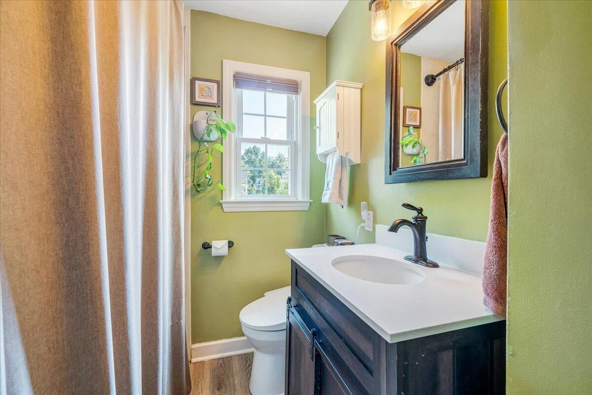 2519 Windsor AVE - Photo 29