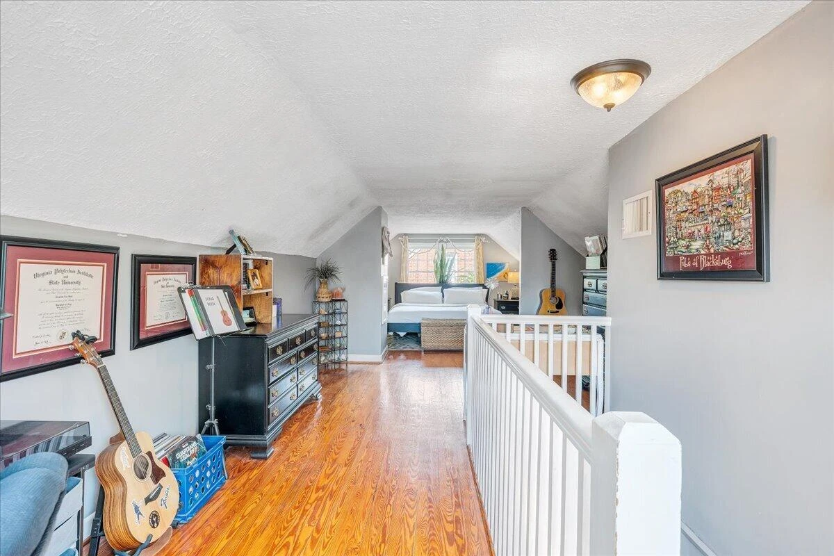 2519 Windsor AVE - Photo 30
