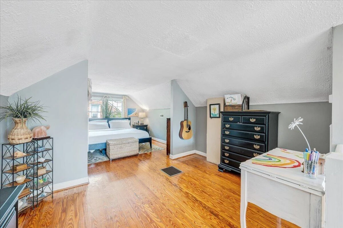 2519 Windsor AVE - Photo 31