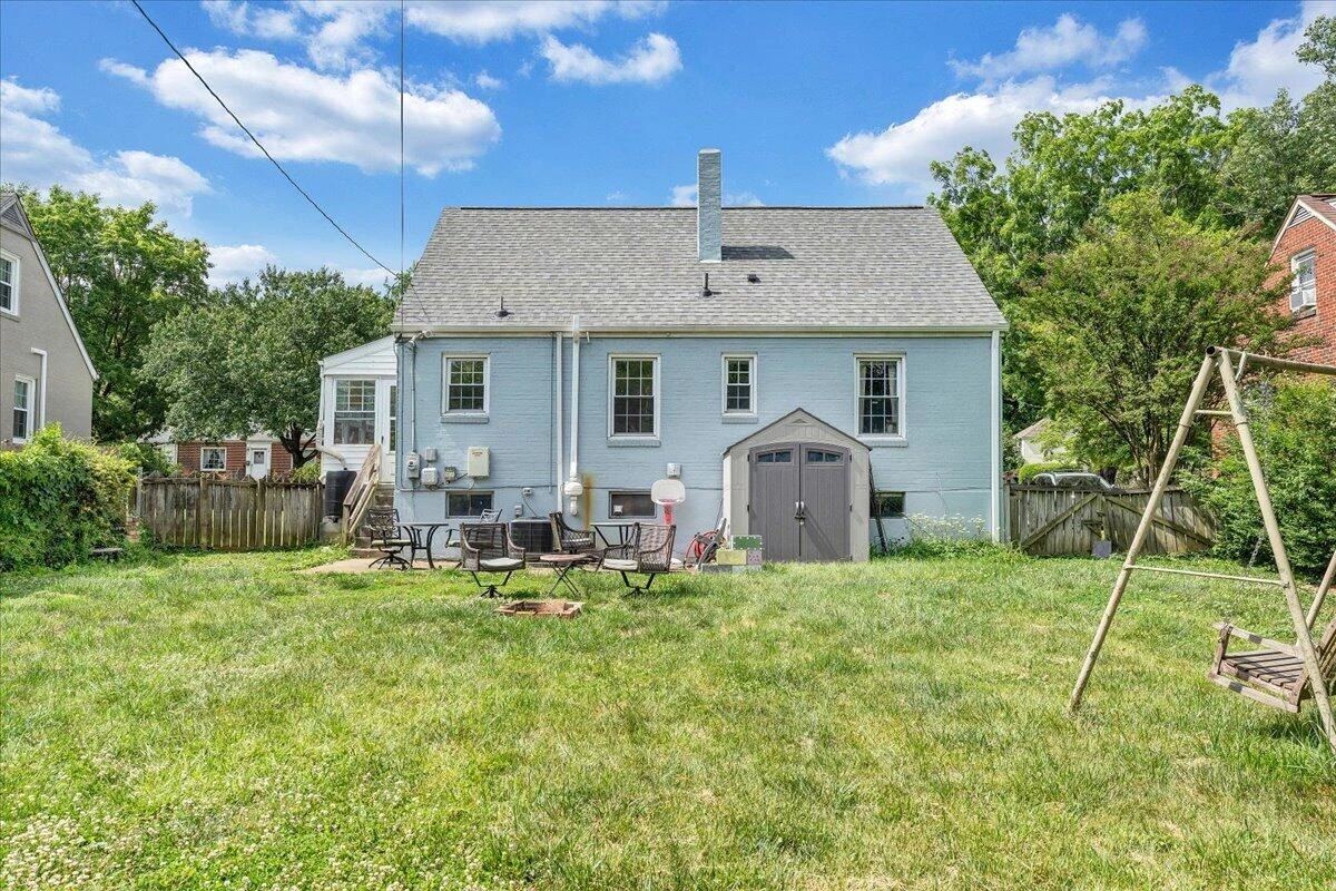 2519 Windsor AVE - Photo 45