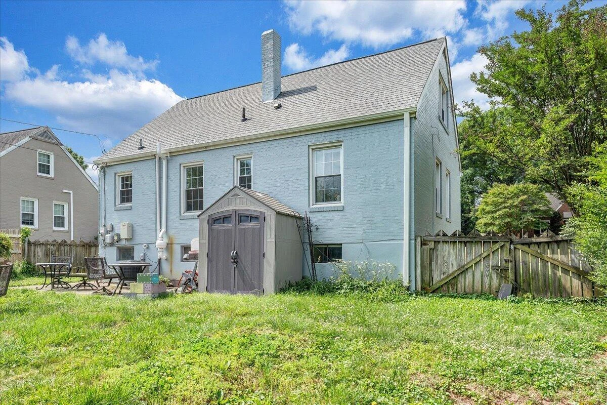 2519 Windsor AVE - Photo 46