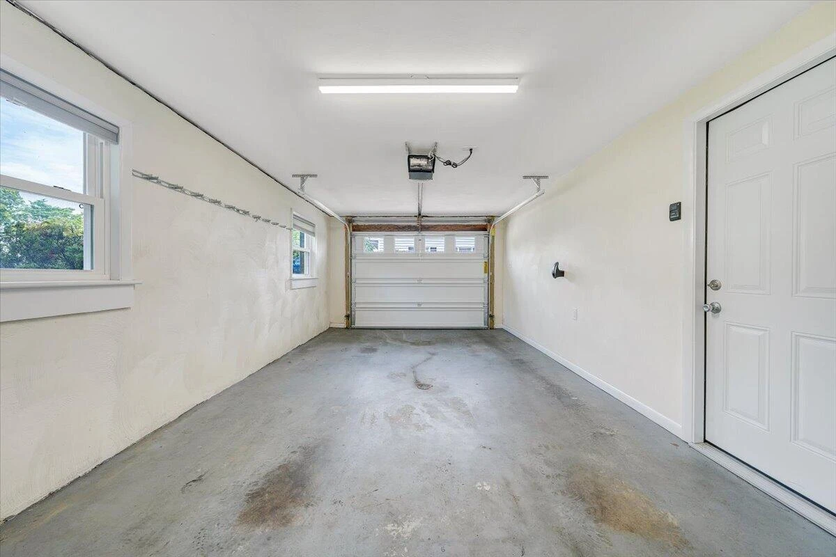 3808 Kentland DR - Photo 36