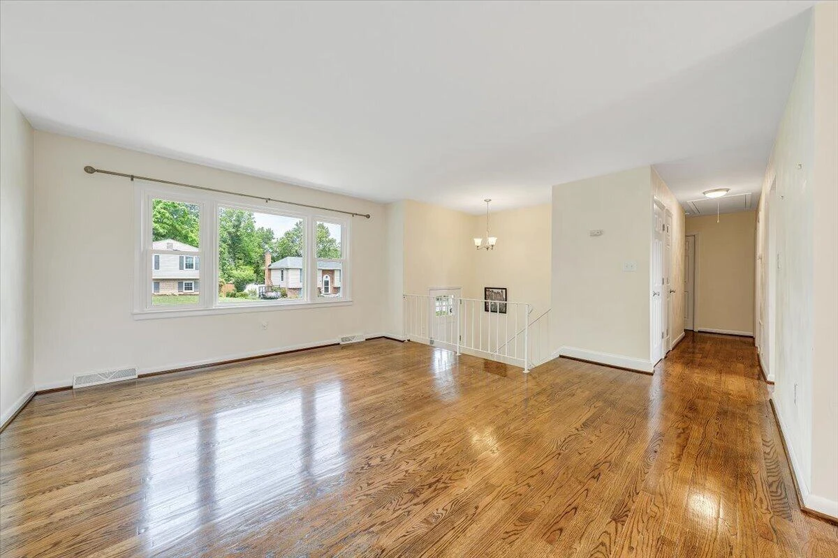 3808 Kentland DR - Photo 9