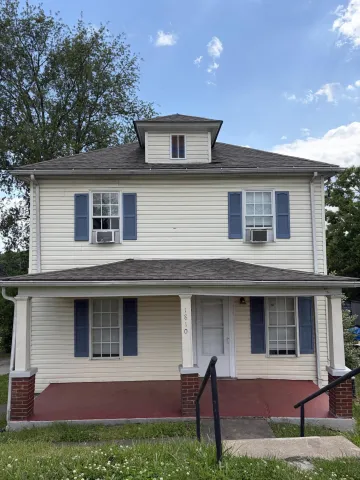 1810 Centre AVE