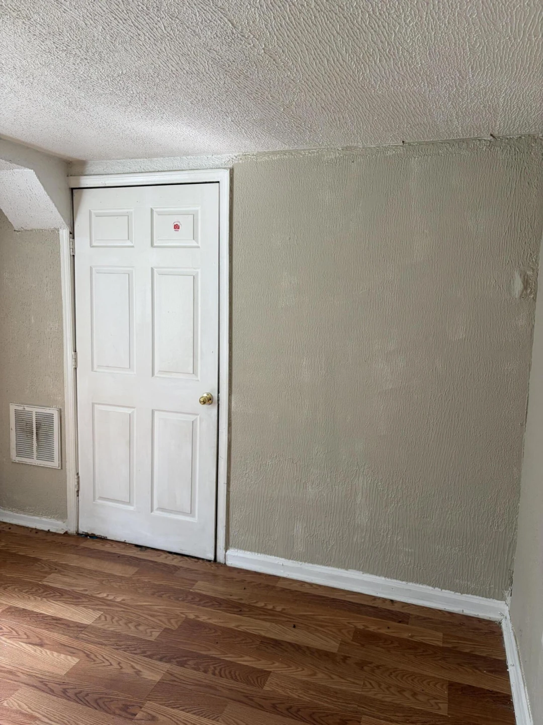 1810 Centre AVE - Photo 15