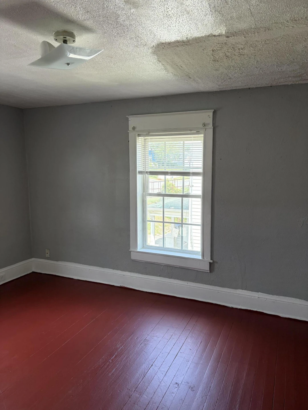 1810 Centre AVE - Photo 7